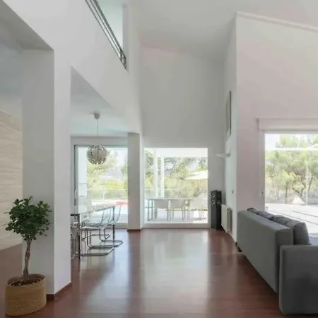 아파트 Calma Villa. De Lujo, Jacuzzi Y Piscina