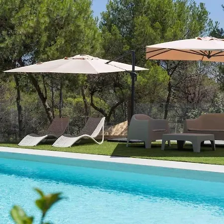 Calma Villa. De Lujo, Jacuzzi Y Piscina 아파트