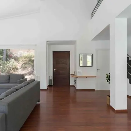 Calma Villa. De Lujo, Jacuzzi Y Piscina 아파트